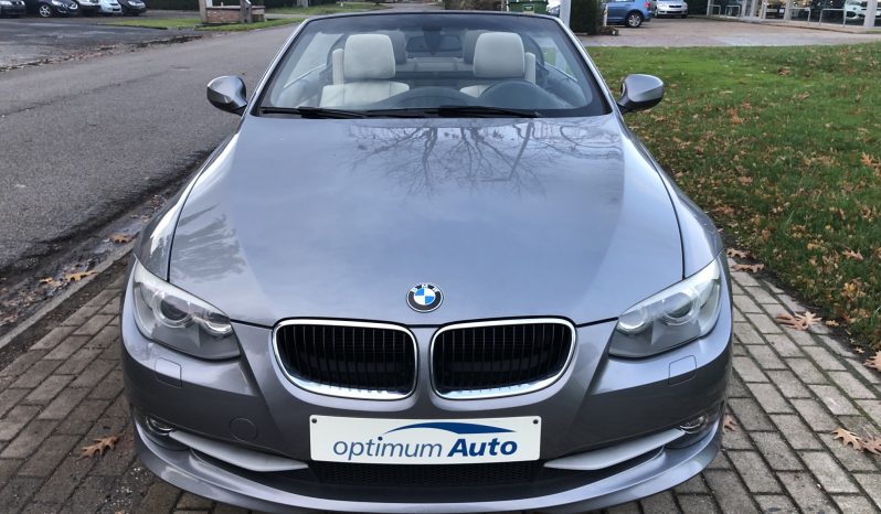 BMW 320i 2010 vol